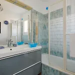 Gnoki Villa *